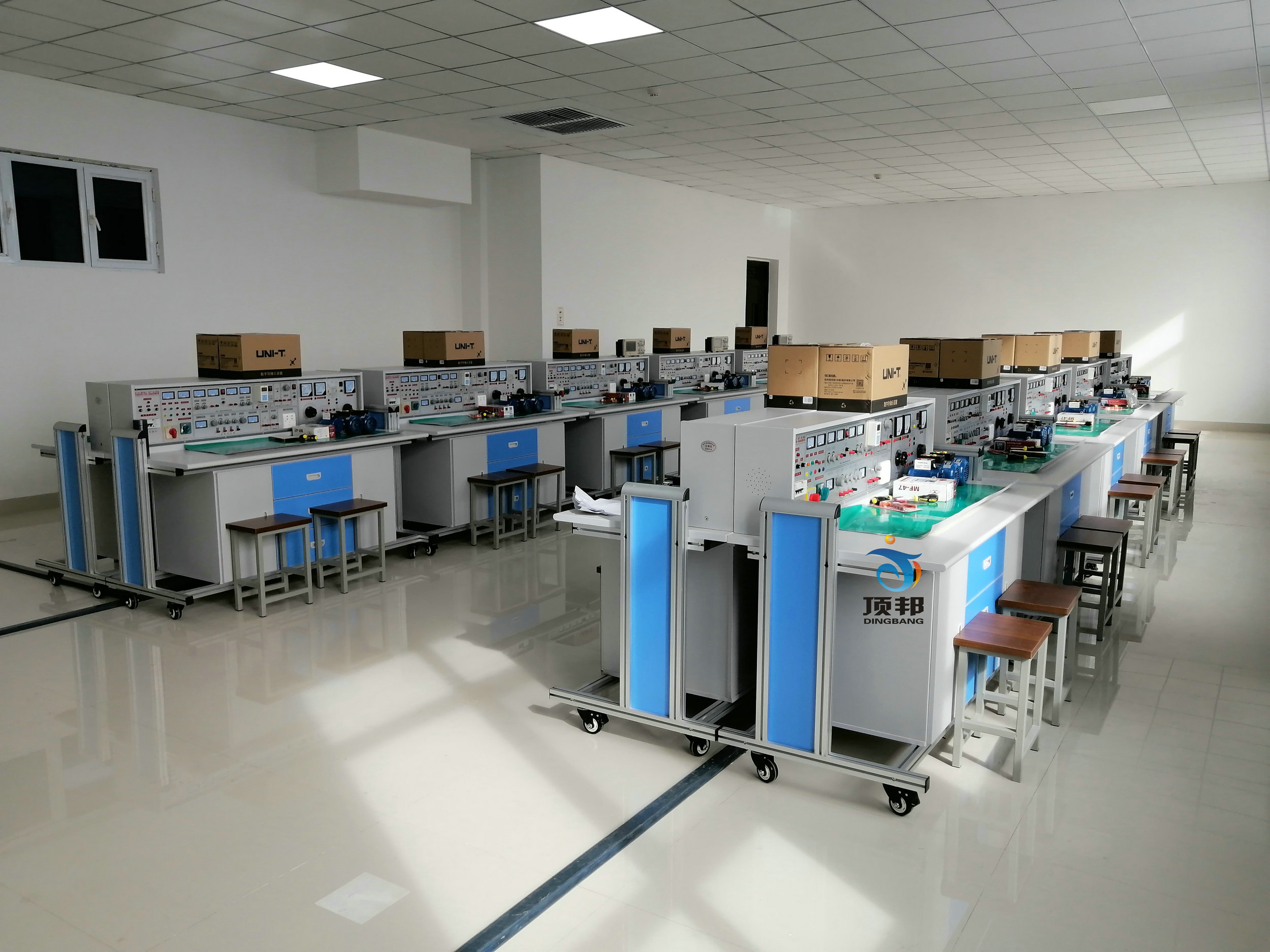 ͨ��������늹������ό�����O��(��ֱ��늙C��������{)