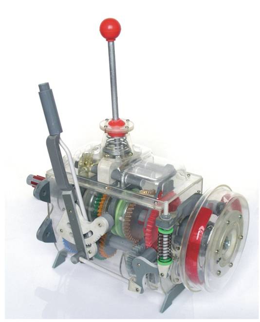 東風(fēng)EQ140型五檔變速箱及手剎總成模型