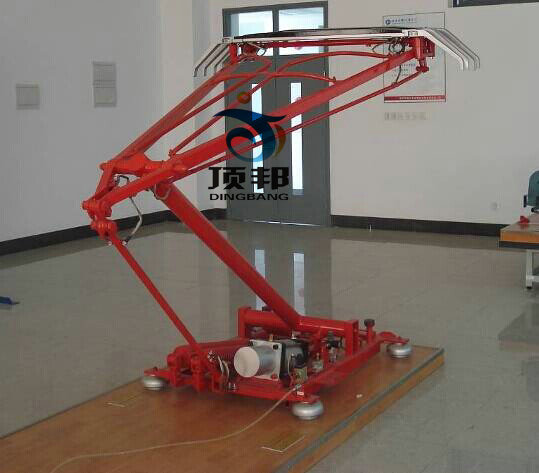 列車頂置式受電弓