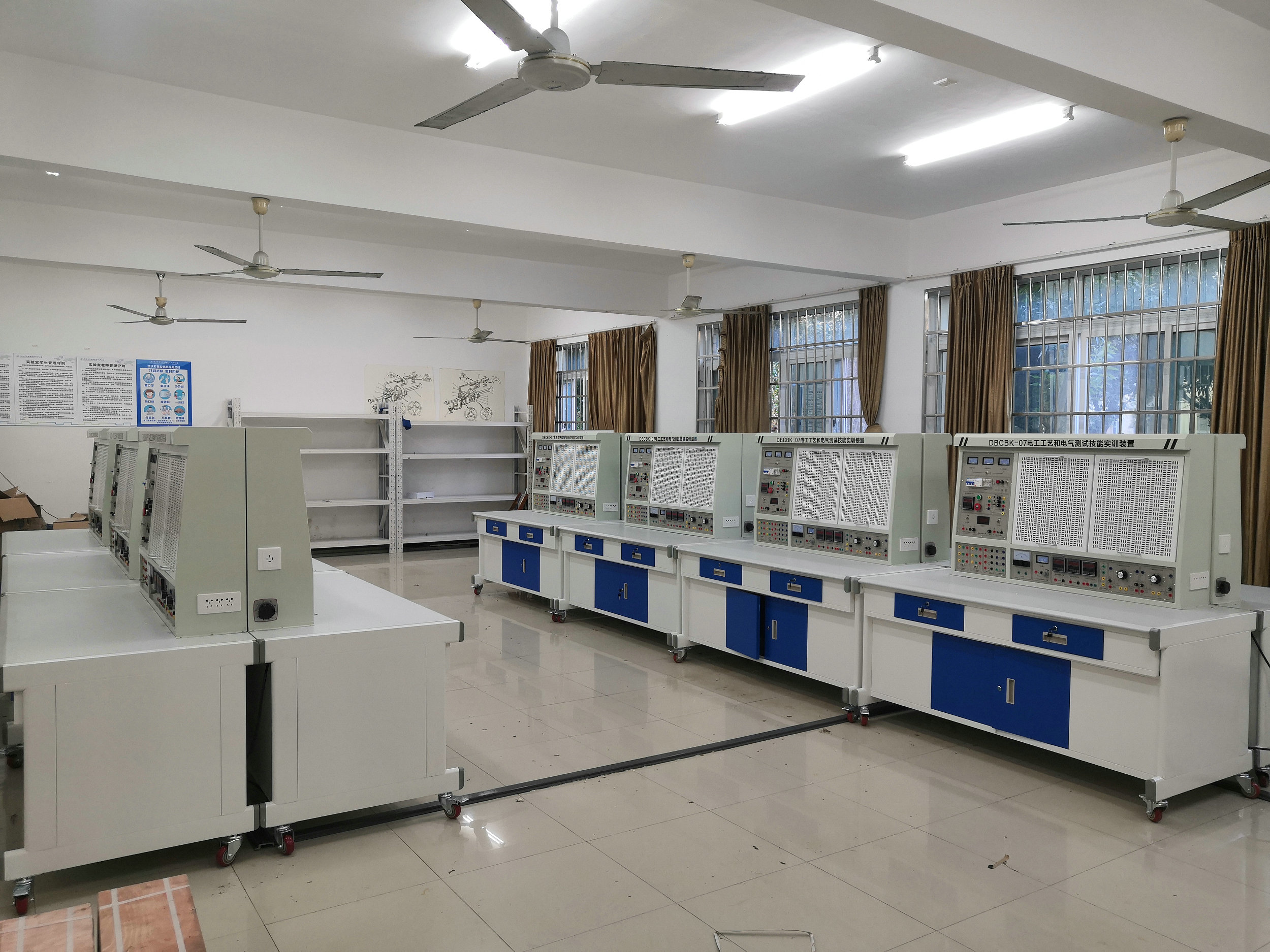 船舶電工工藝和電氣測試技能實(shí)訓(xùn)裝置