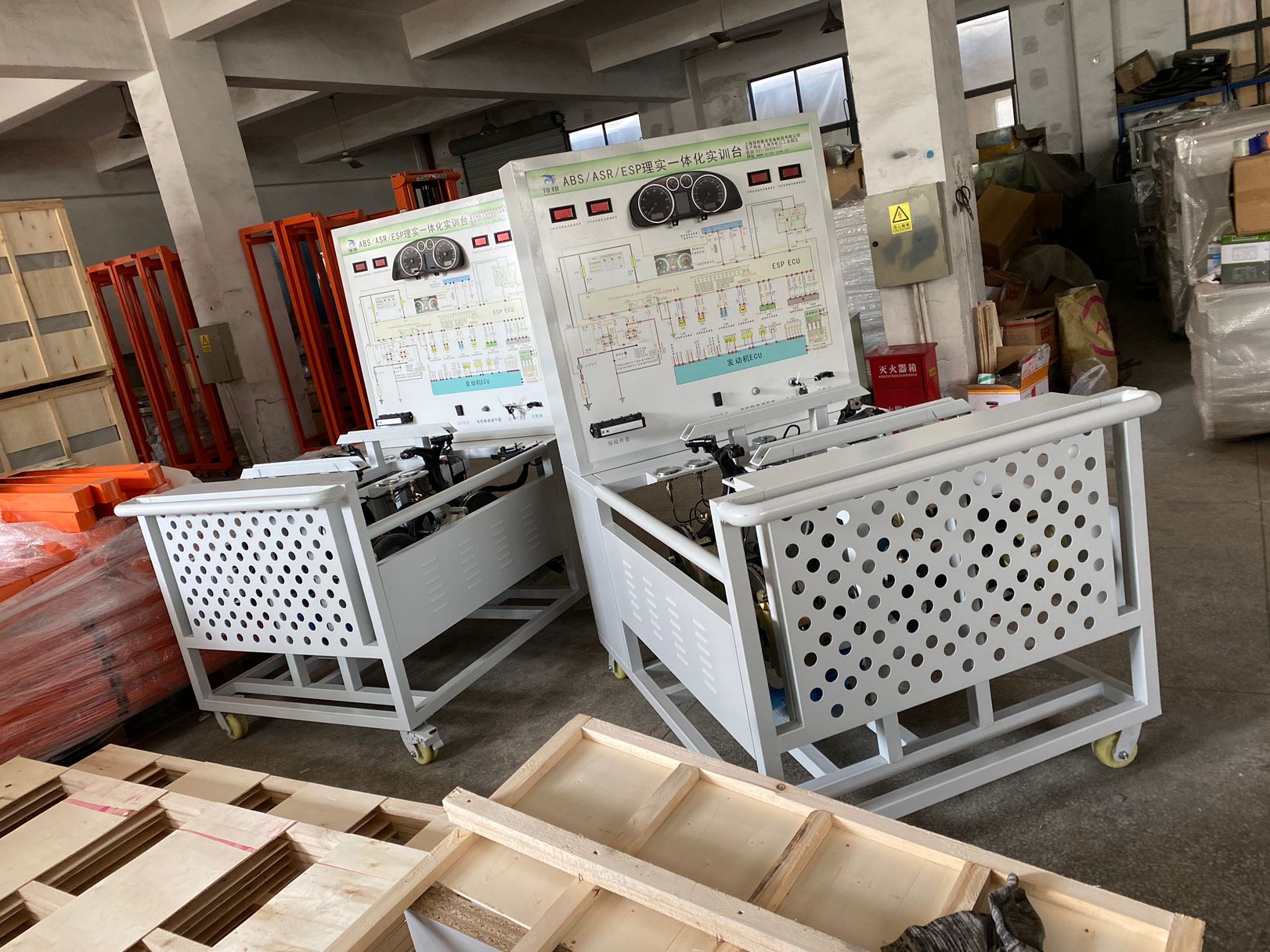 ABS/ASR/ESP�Ƅ�ϵ�y(t��ng)��Ӗ�_