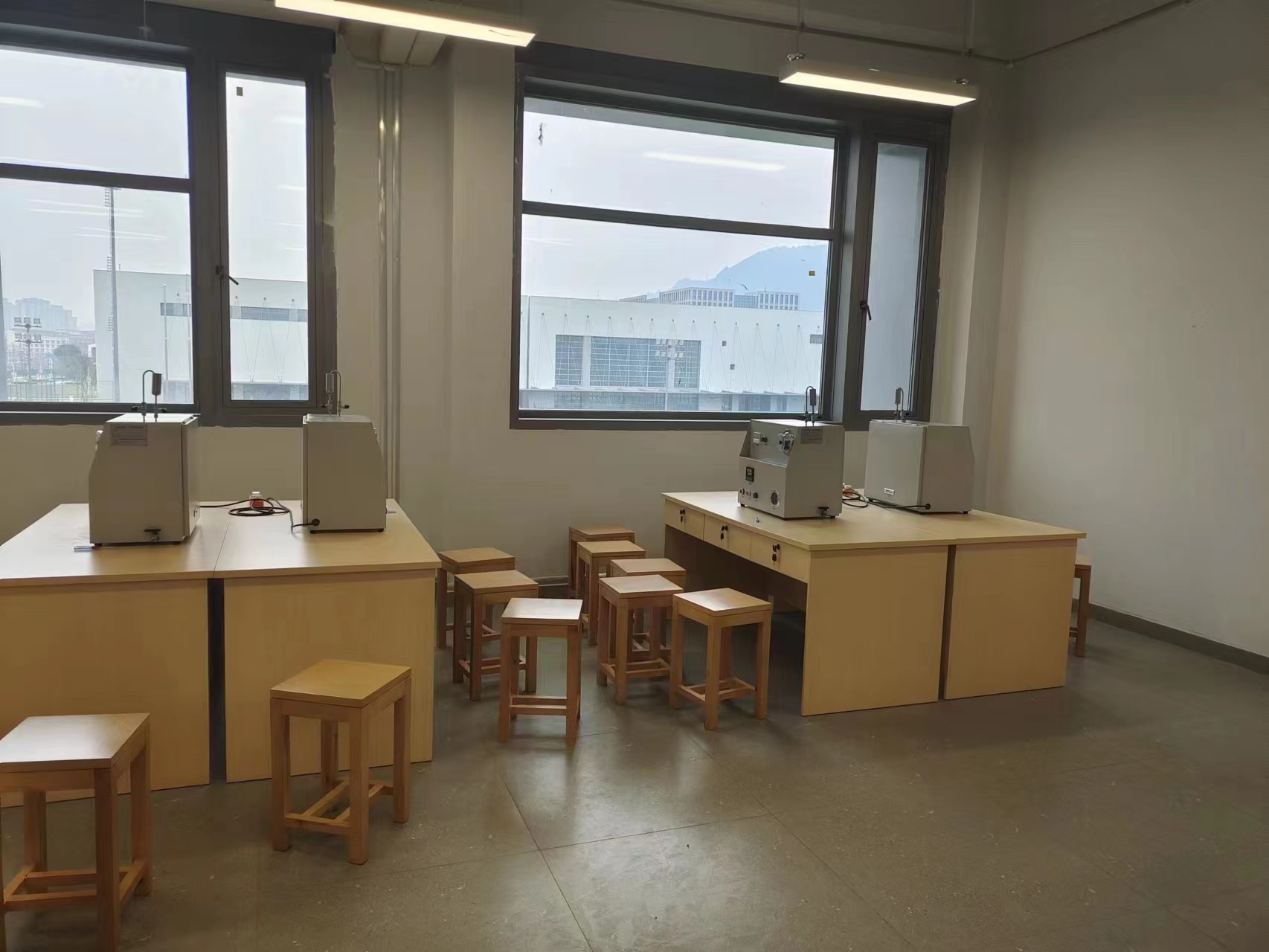 �����P-T�P(gu��n)ϵ��(sh��)�(y��n)�x