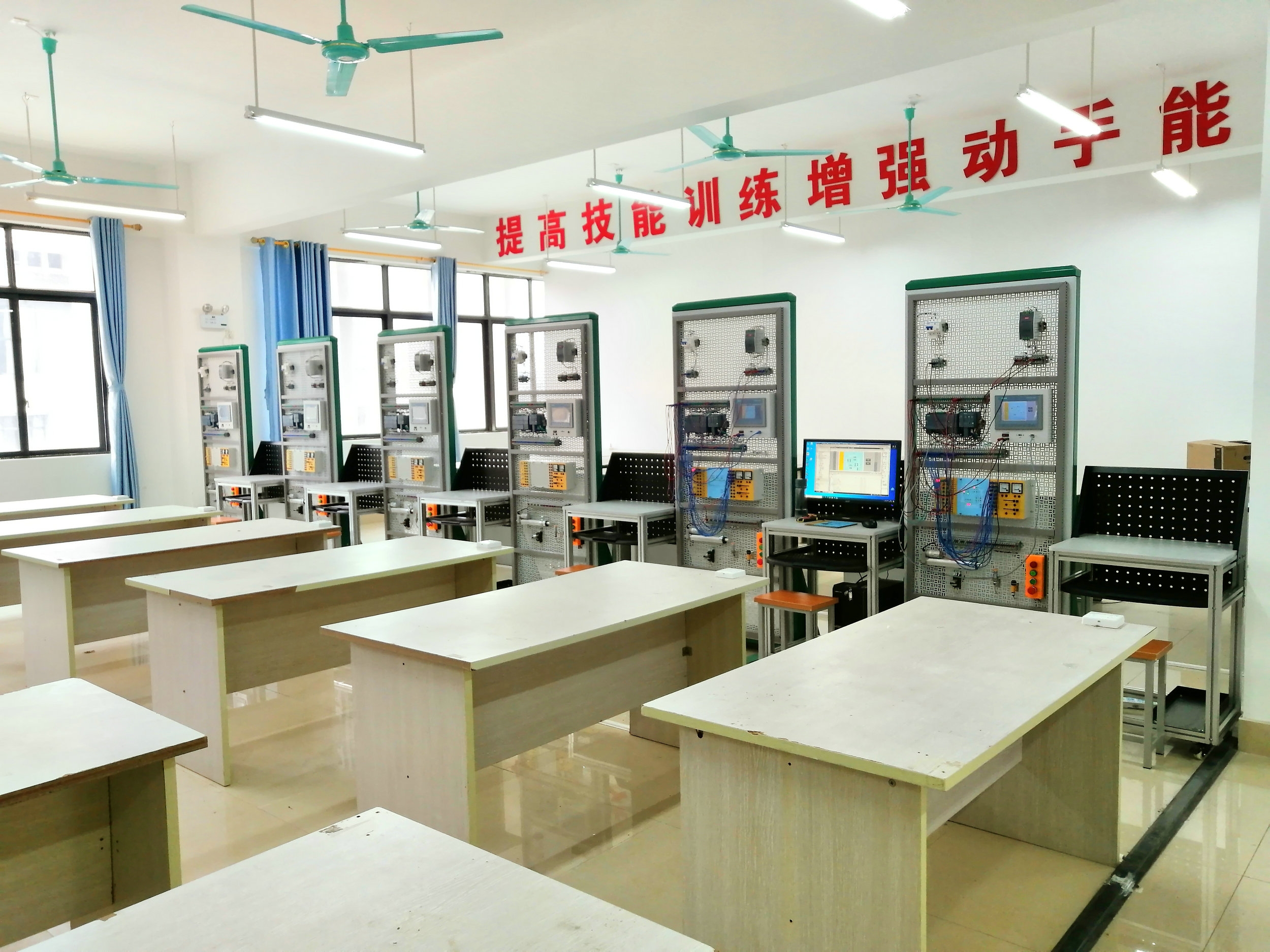 ���I(y��)�Ԅ�(d��ng)���W(w��ng)�j(lu��)���ƌ�(sh��)Ӗ(x��n)ƽ�_(t��i)