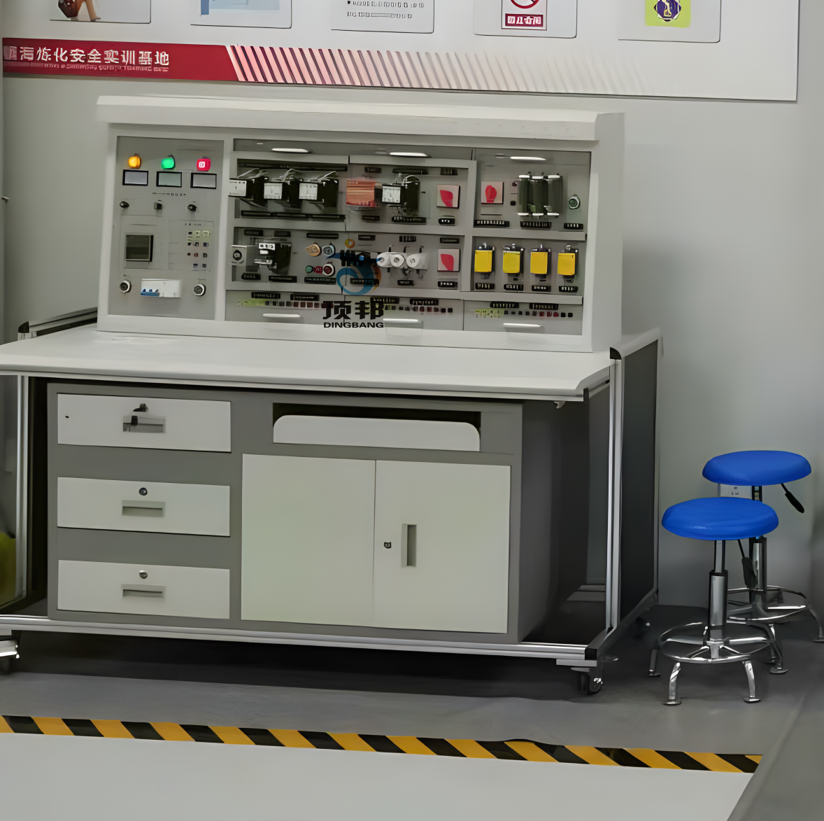 電力拖動(dòng)實(shí)訓(xùn)室設(shè)備