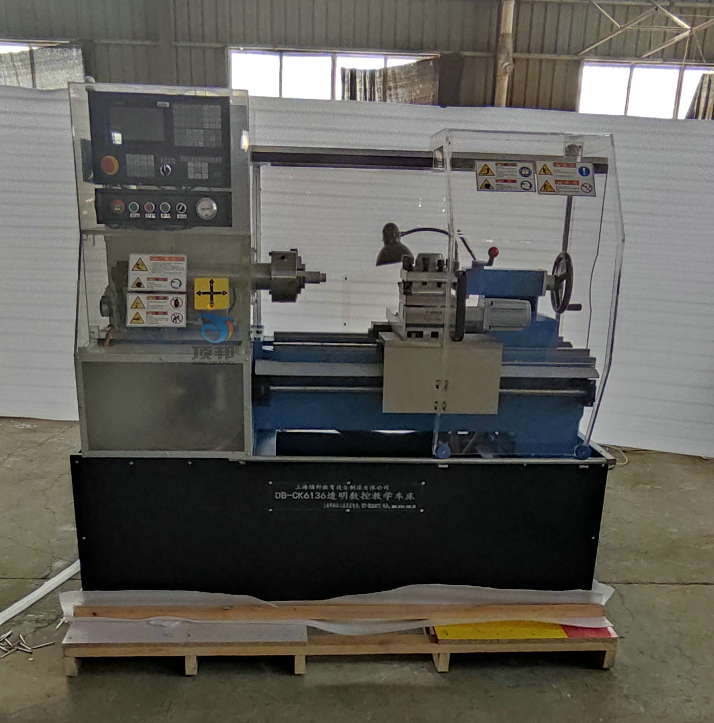 透明數(shù)控教學車床