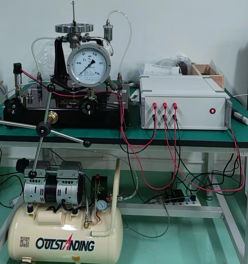 壓力傳感器標定實驗系統(tǒng)