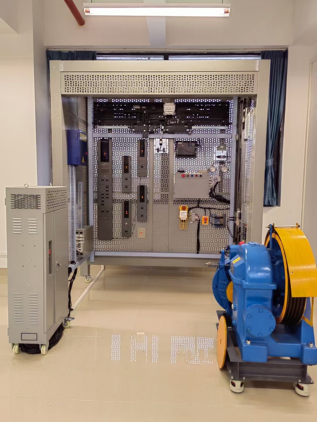 電梯電氣控制裝調(diào)實(shí)訓(xùn)考核裝置