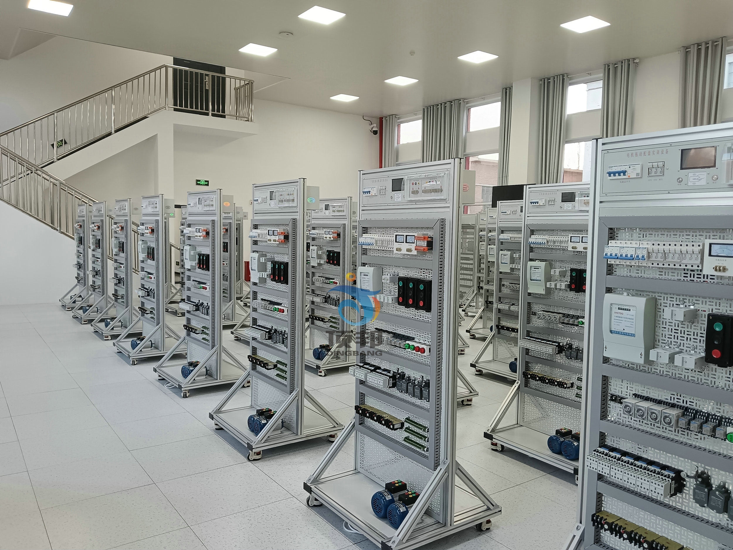 늙C(j��)�τ�(d��ng)��P��(sh��)Ӗ(x��n)�O(sh��)��