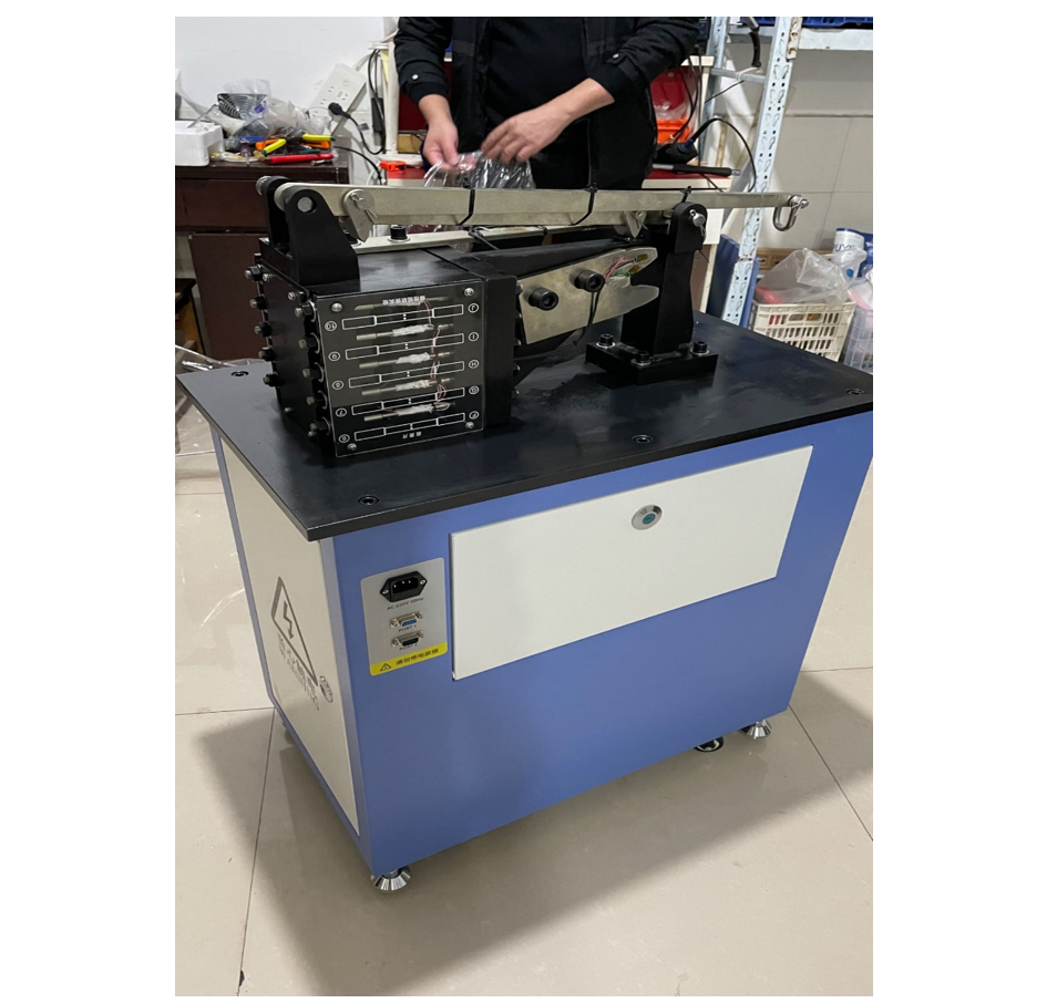 多功能螺栓組聯(lián)接綜合實驗臺