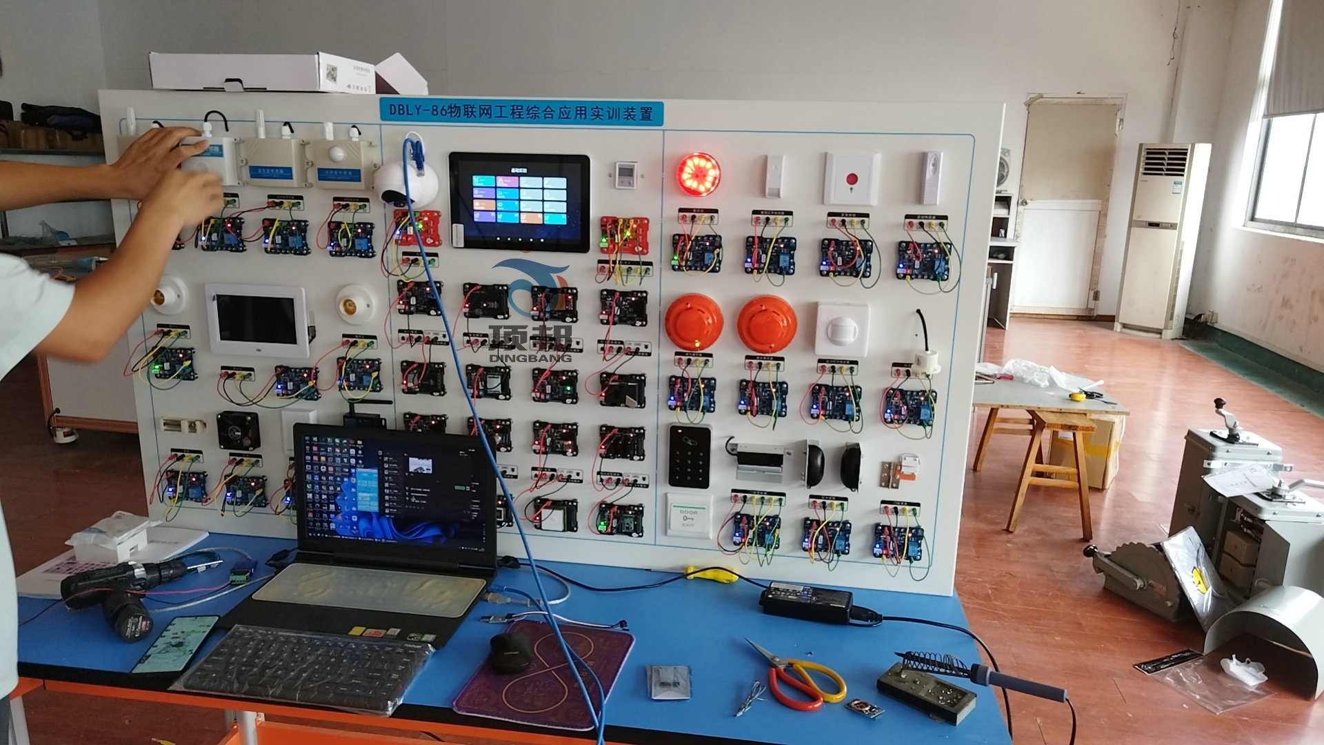 ��(li��n)�W(w��ng)���̾C�ϑ�(y��ng)�Ì�(sh��)Ӗ(x��n)�b��