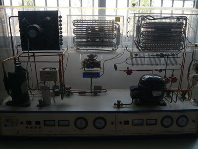 制冷制熱實(shí)訓(xùn)室